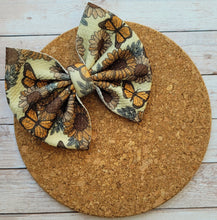 Load image into Gallery viewer, Monarch Butterflies Fabric Bow
