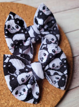 Load image into Gallery viewer, Pandas Piggies Fabric Bows