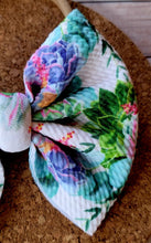 Load image into Gallery viewer, Succulents Fabric Bow