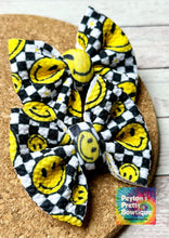 Load image into Gallery viewer, Smiley Checkered Daisies Piggies Fabric Bows