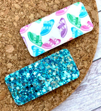 Load image into Gallery viewer, Summer Sandals Blue Glitter Rectangle Snap Clip Set
