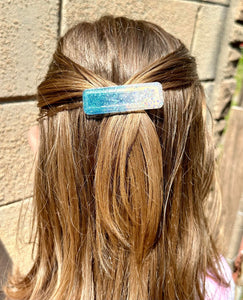 Daisies Rectangle Glitter Resin Clip