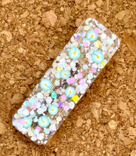Load image into Gallery viewer, Daisies Rectangle Glitter Resin Clip
