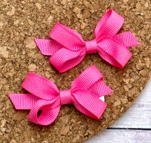 Load image into Gallery viewer, Pink Itty Bitty Piggie Bows
