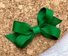 Load image into Gallery viewer, Green Itty Bitty Bow
