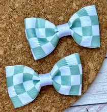 Load image into Gallery viewer, Sage and White Checkerboard Ribbon Piggies Set
