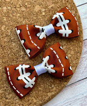 Load image into Gallery viewer, Football Laces Ribbon Piggies Set
