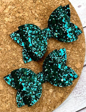 Load image into Gallery viewer, Teal Metallic Glitter Layered Leatherette Piggies Bow
