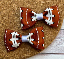 Load image into Gallery viewer, Football Laces Ribbon Piggies Set
