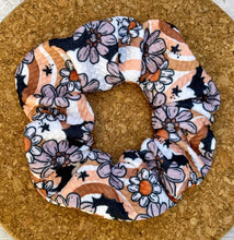 Load image into Gallery viewer, Groovy Bats Scrunchie
