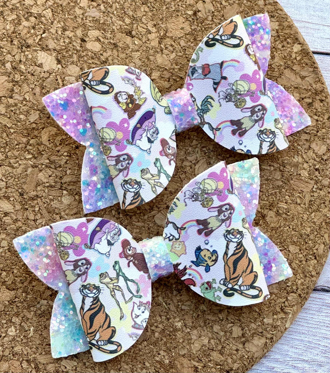 Princess Friends Glitter Layered Leatherette Piggies Bow