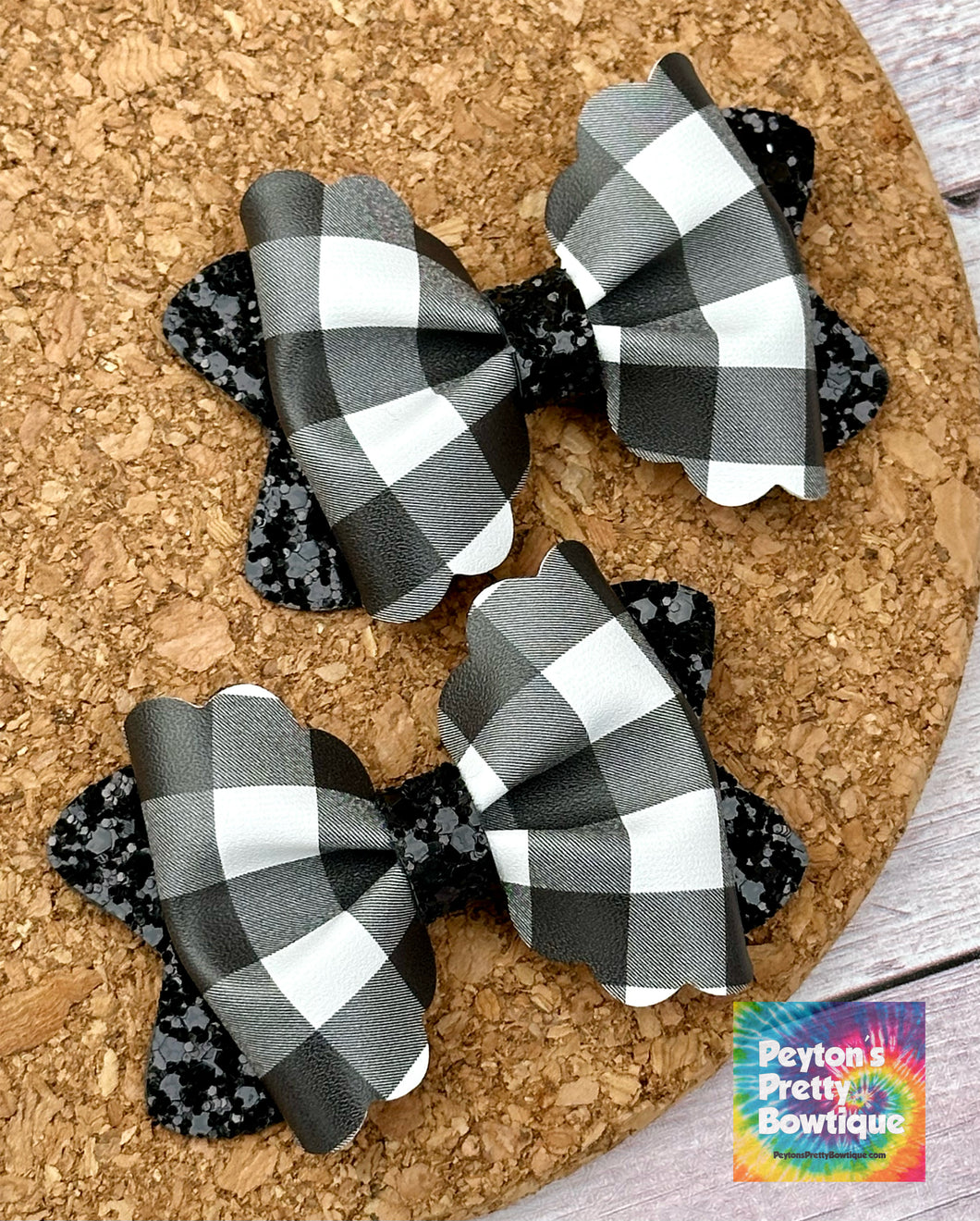 Black & White Plaid Butter Layered Leatherette Piggies Bow