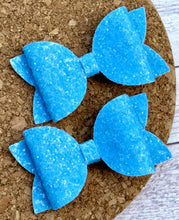 Load image into Gallery viewer, Medium Blue Glitter Layered Leatherette Piggies Bow
