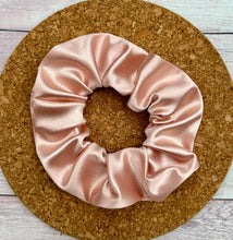 Load image into Gallery viewer, Pink Champagne Thick Satin Stretch Scrunchie
