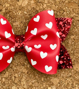 Red & White Hearts Glitter Pinch Leatherette Bow