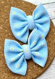 Blue Daisies Piggies Fabric Bows
