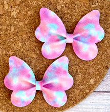 Load image into Gallery viewer, Pastel Dyed Butterfly Leatherette Piggies Bow
