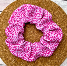 Load image into Gallery viewer, Bright Pink Leopard Scrunchie
