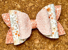 Load image into Gallery viewer, Peach Flowers Chunky Glitter Layered Leatherette Bow
