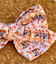 Load image into Gallery viewer, Orange Dog Short Tails Fabric Bow
