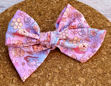 Load image into Gallery viewer, Honey Bear Short Tails Fabric Bow
