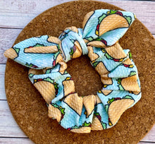 Load image into Gallery viewer, Tacos Bow Scrunchie
