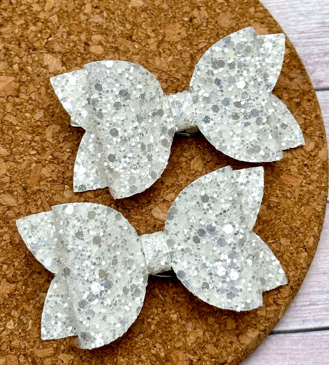 White Shiny Glitter Layered Leatherette Piggies Bow