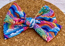 Load image into Gallery viewer, Rainbows Short Tails Fabric Bow
