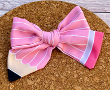 Load image into Gallery viewer, Pink Pencil Short Tails Fabric Bow
