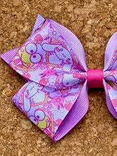 Load image into Gallery viewer, Kitty And Friends Pattern Bow
