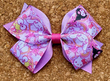 Load image into Gallery viewer, Kitty And Friends Pattern Bow
