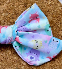 Load image into Gallery viewer, Squishies Short Tails Fabric Bow
