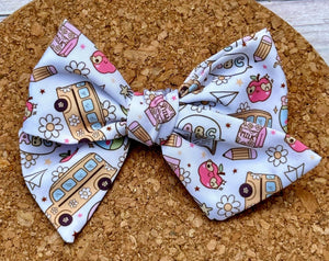 School Things Short Tails Fabric Bow