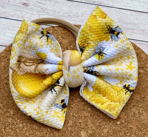 Bees and Daisies Fabric Bow