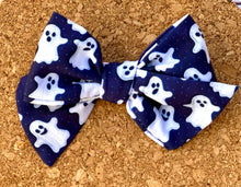 Load image into Gallery viewer, Navy Ghosts Short Tails Fabric Bow
