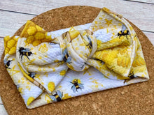 Load image into Gallery viewer, Bees and Daisies Infant Knotted Bow Headwrap
