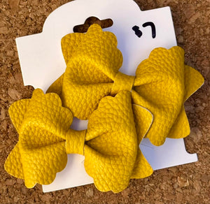 Mustard Yellow Pinch Layered Leatherette Piggies Bow