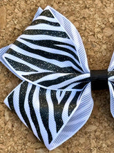 Load image into Gallery viewer, Zebra Stripes Glitter Pattern Bow
