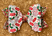 Load image into Gallery viewer, Jolly Christmas Scallop Glitter Layered Leatherette Bow
