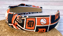 Load image into Gallery viewer, Tigers Hard Knot Headband
