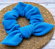Load image into Gallery viewer, Blue Bow Scrunchie
