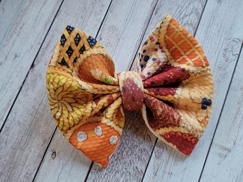 Holiday Pies Fabric Bow
