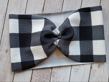 Load image into Gallery viewer, Buffalo Check B&amp;W Mama Wide Headband
