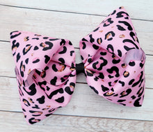 Load image into Gallery viewer, Pink and Gold Cheetah JUMBO bow
