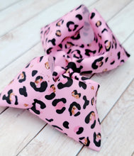 Load image into Gallery viewer, Pink and Gold Cheetah JUMBO bow
