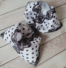 Load image into Gallery viewer, B/W Lace Polka Dots JUMBO bow
