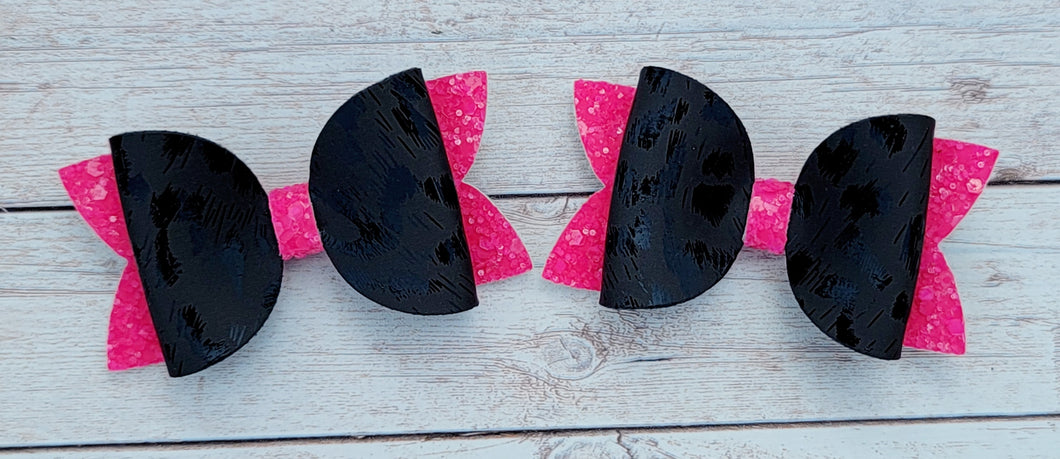 Black and Pink Glossy Cheetah Layered Leatherette Piggies Bow