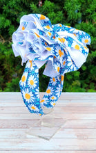 Load image into Gallery viewer, Field Of Daisies Ruffle Headwrap
