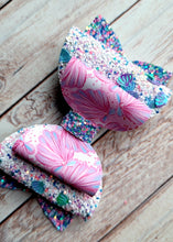 Load image into Gallery viewer, Sea Shells Chunky Glitter Layered Leatherette Bow
