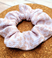 Load image into Gallery viewer, Nude Leopard Scrunchie
